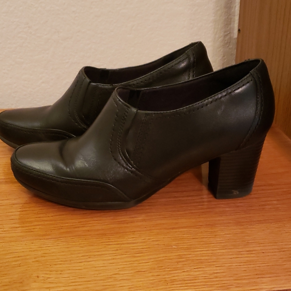 Clarks Bendables Black Booties